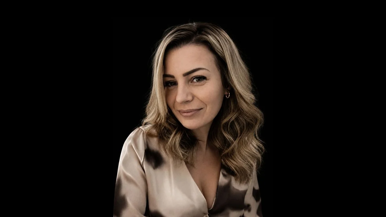 Portrait of Rachel Lunn, founder of Evara